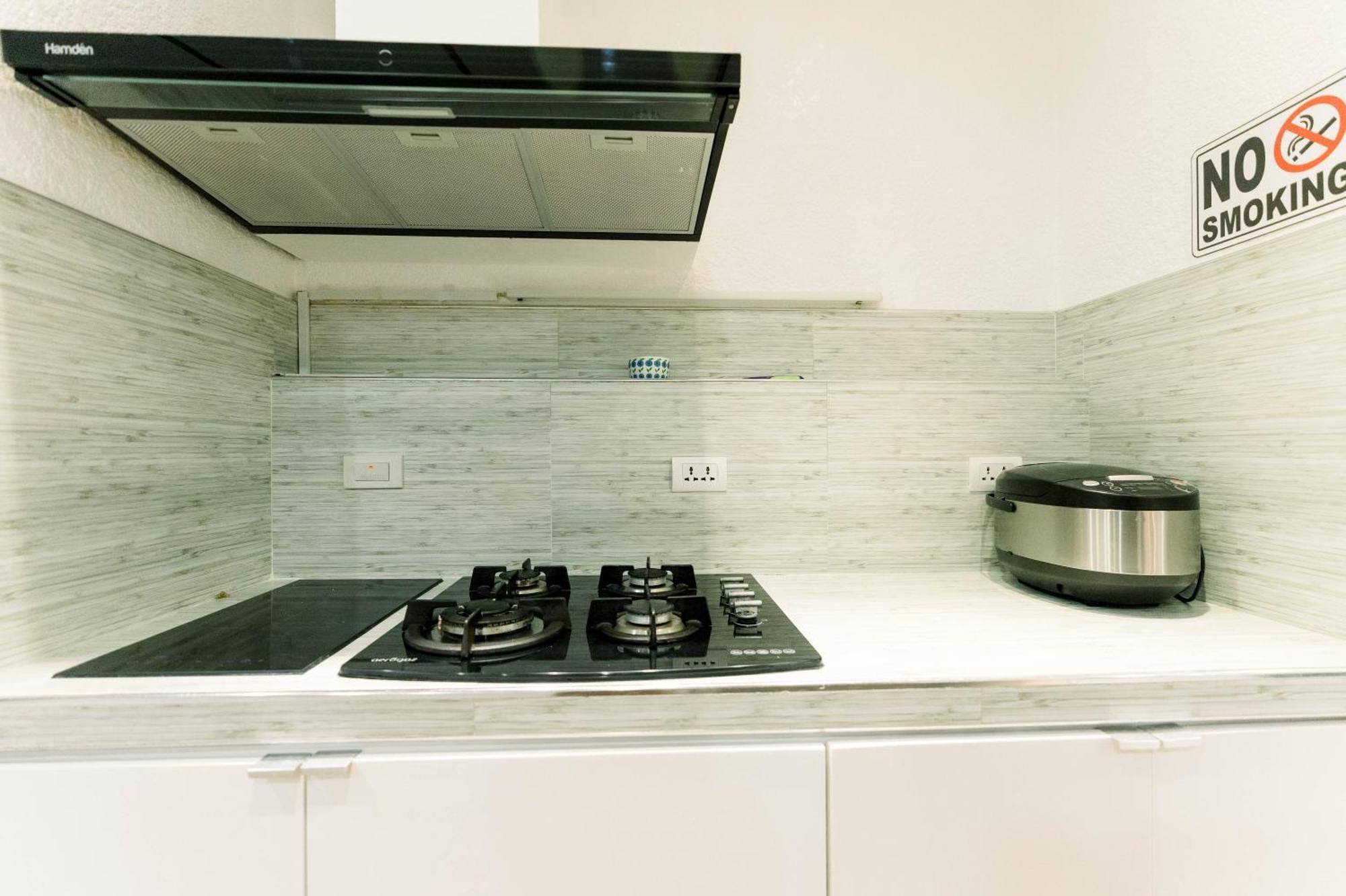 Luxury 4Br Apartment With Pool Behind Alona Beach Panglao Exterior foto