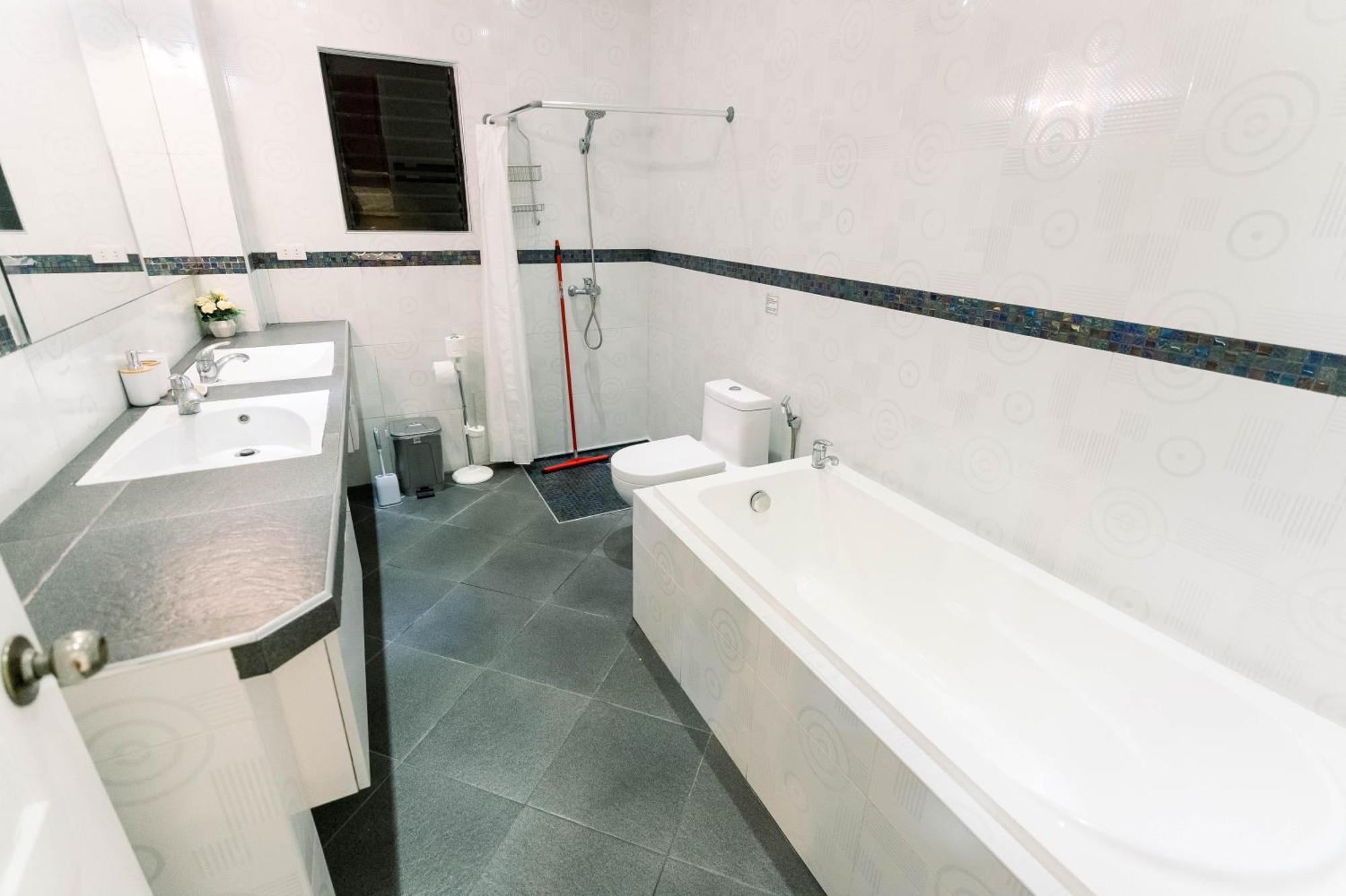 Luxury 4Br Apartment With Pool Behind Alona Beach Panglao Exterior foto